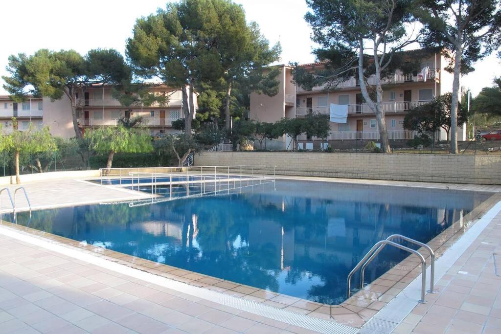 Apartment In Front Of Arrabassada Beach Тарагона Екстериор снимка