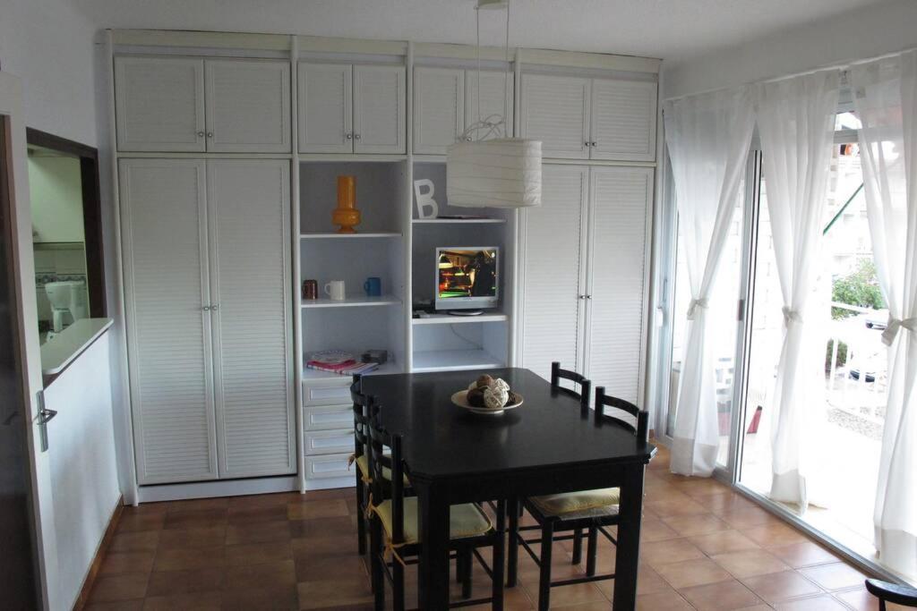Apartment In Front Of Arrabassada Beach Тарагона Екстериор снимка
