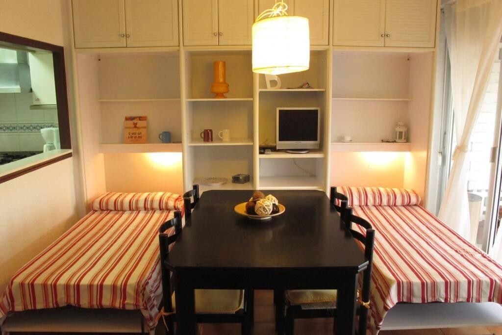 Apartment In Front Of Arrabassada Beach Тарагона Екстериор снимка