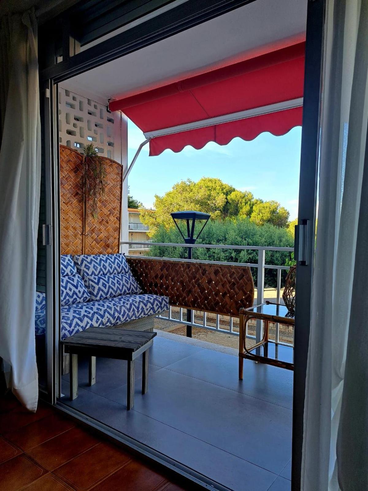 Apartment In Front Of Arrabassada Beach Тарагона Екстериор снимка