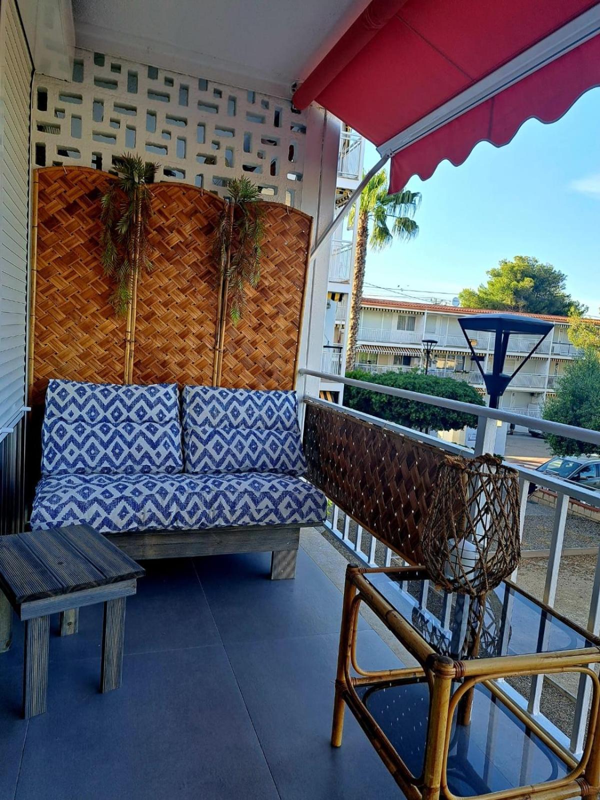 Apartment In Front Of Arrabassada Beach Тарагона Екстериор снимка